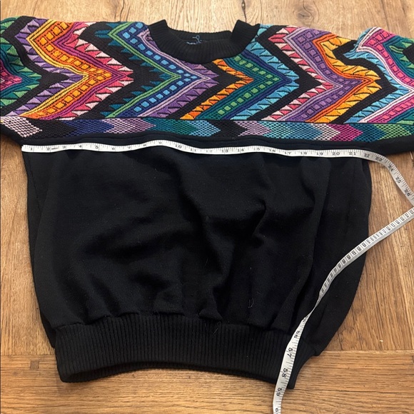 Colorful Geometric Pattern Sweater - Picture 4 of 6